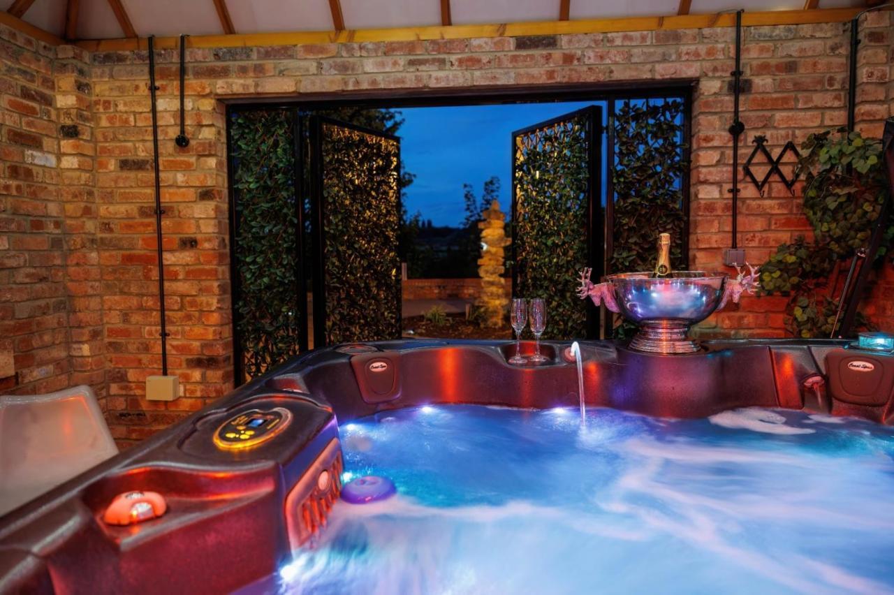Lincoln Holiday Retreat View With Private Hot Tub Ngoại thất bức ảnh